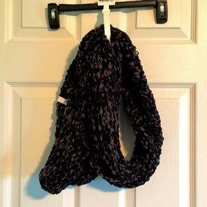 Sonoma Black and Grey Infinity Scarf